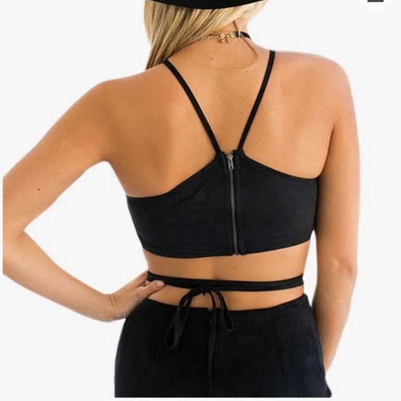 Waist Tie Halter Crop Top - Picture 2 of 4
